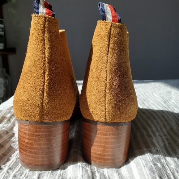 Tommy Hilfiger Booties - Picture 2 of 3